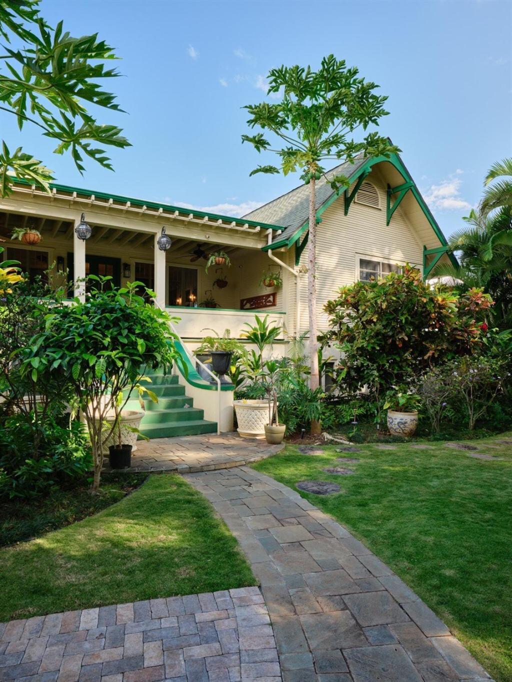 Hinano Suite - Vintage Relaxation, Free Breakfast! Wailuku Exterior photo